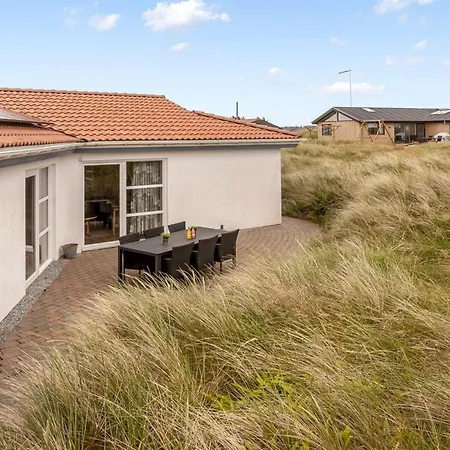 Palli - 600m From The Sea By Interhome